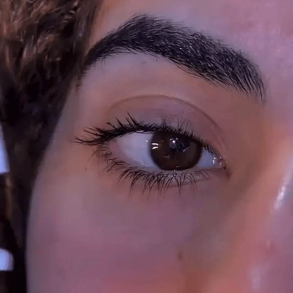ריסים טבעיים ומלאים בפחות מדקה